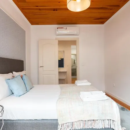 아파트 Flh Sao Bento With Balcony 리스본