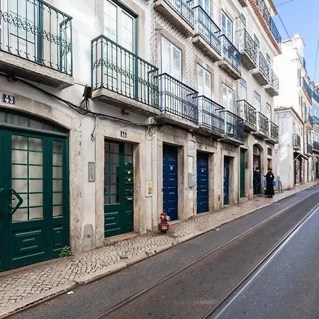 Flh Sao Bento With Balcony Apartment