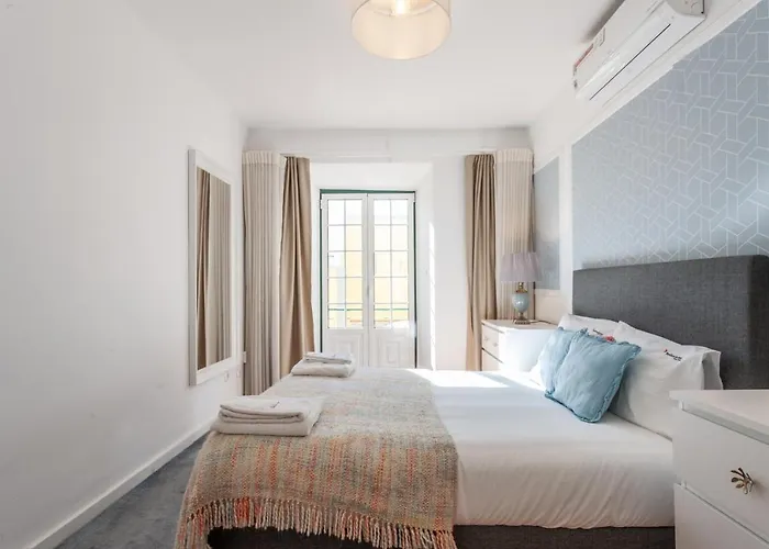 Flh Sao Bento With Balcony Апартаменты Лиссабон